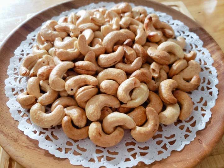 Why Do We Buy Cashew Nuts on the Market Without Shells?